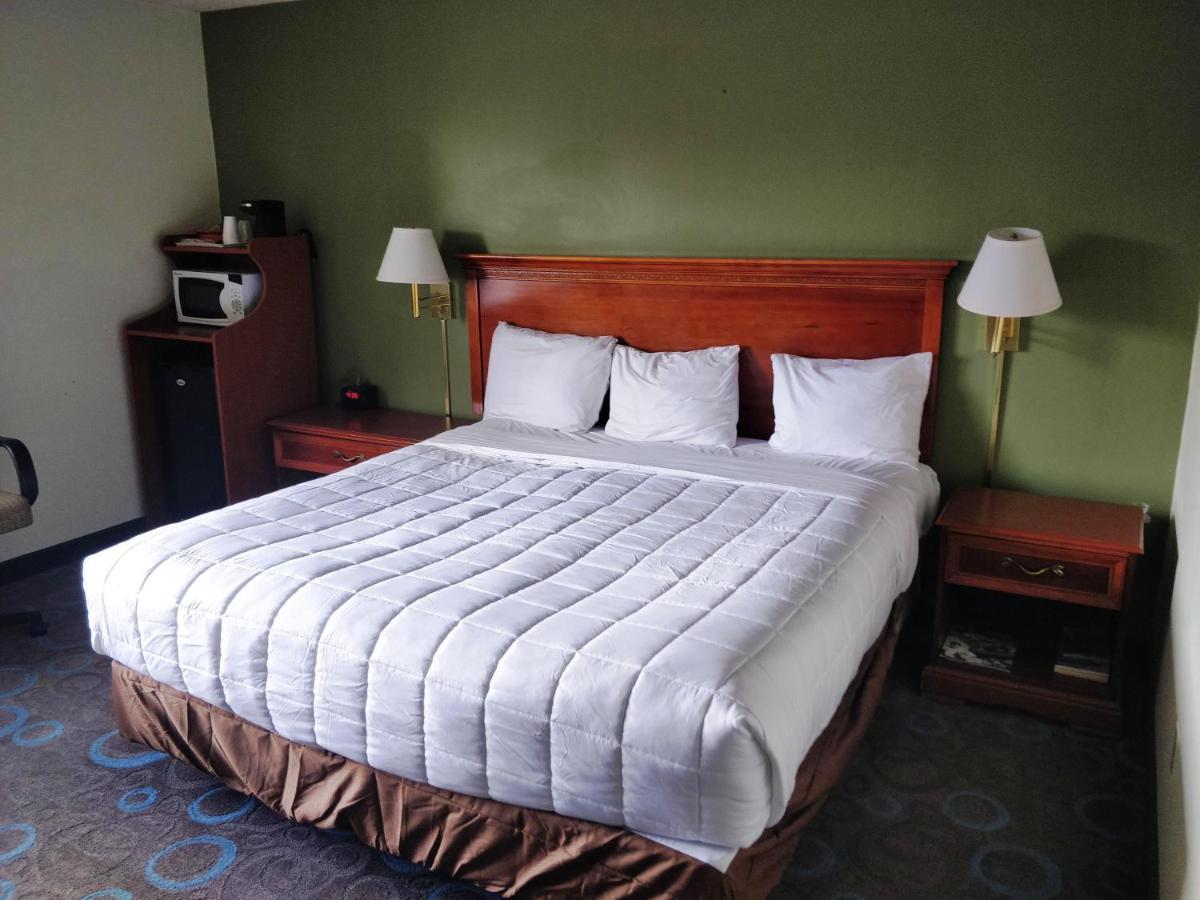 Ventura Grand Mammoth Lakes