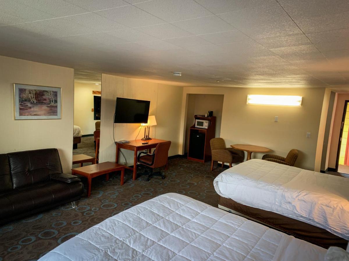 Ventura Grand Motel 2*